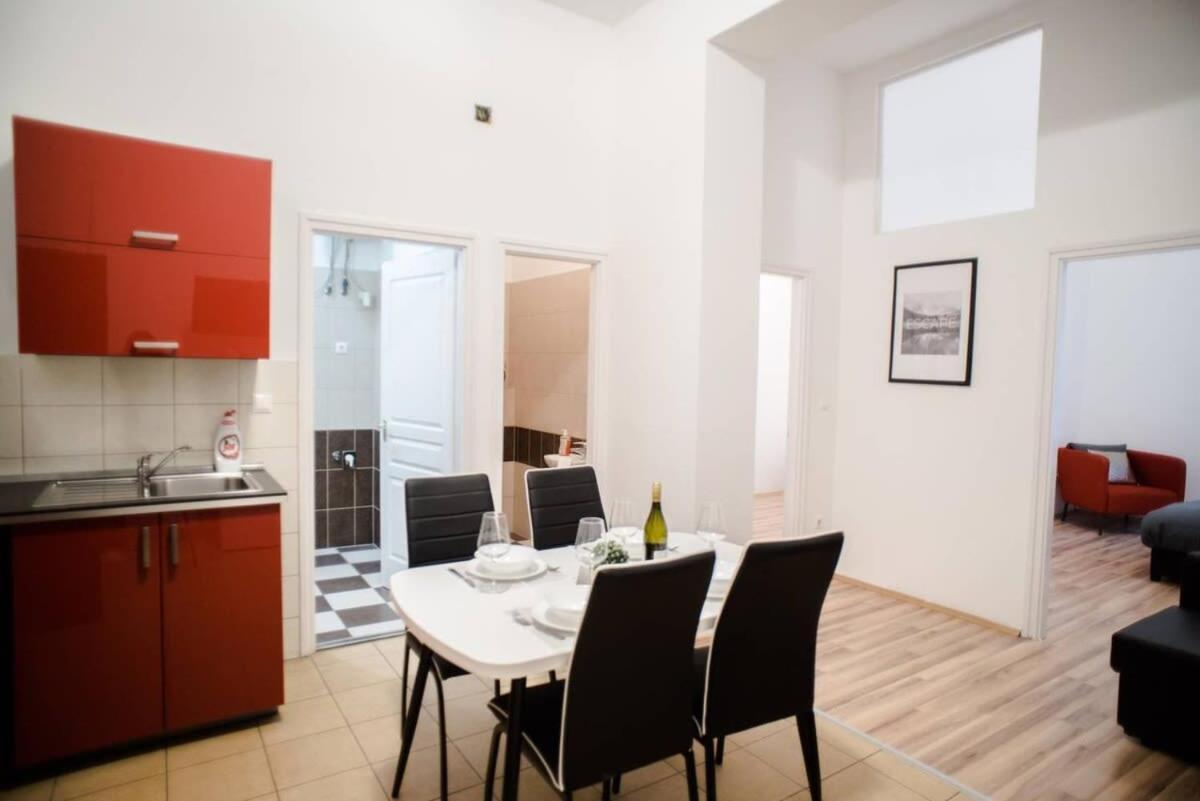 Very Central Spacious Ac Apartment Budapesta Exterior foto